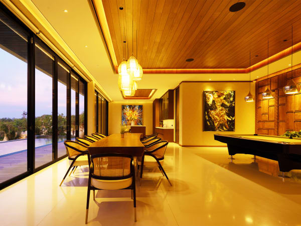 Villa BIE - Intimate dining room with stunning ocean views